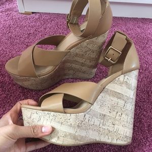 Tan/Nude Wedges